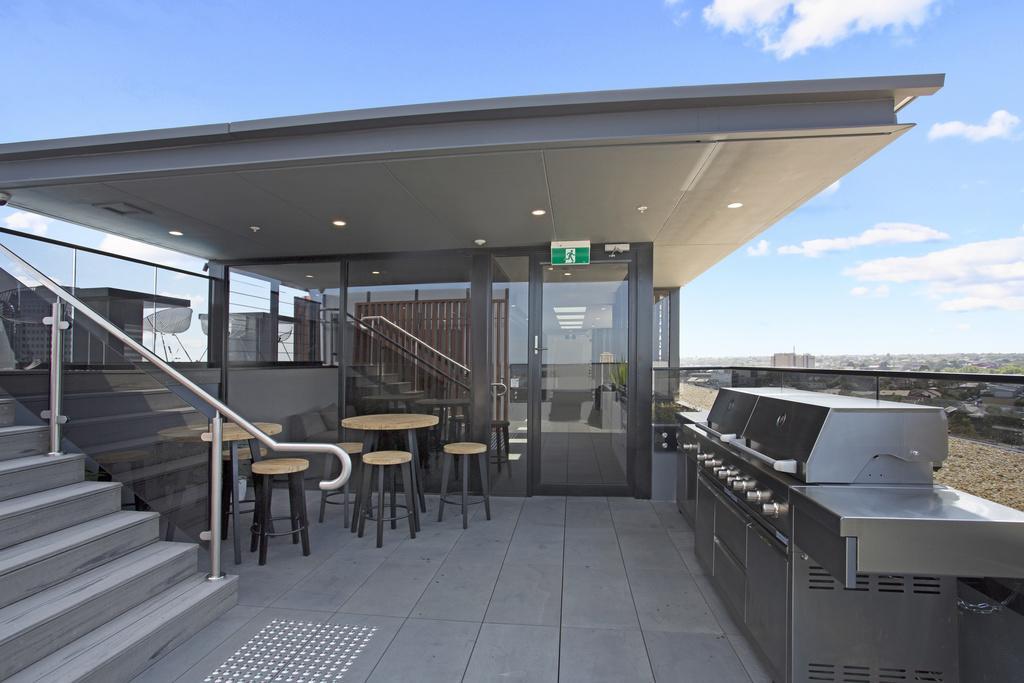 ☆ Heart Of St Kilda ☆ Infinity Pool+Parking+Wifi Apartment Melbourne Ngoại thất bức ảnh